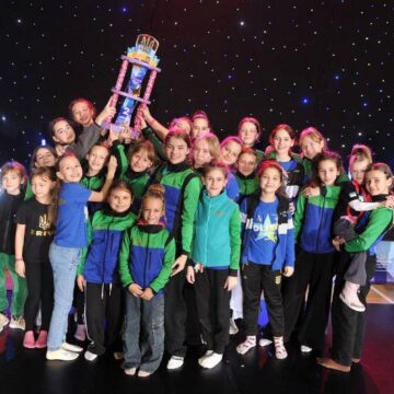 1 Магдалинівські спортсменки вибороли нагороди на Кубку України з черлідингу та чир-спорту.