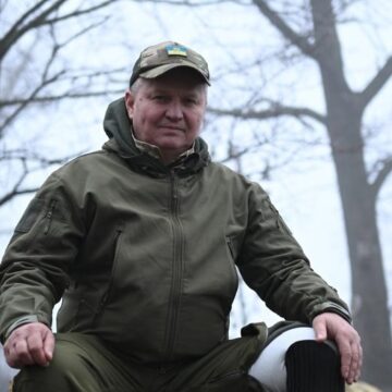 позивний «Старий»1 Сергій “Старий” втратив ногу на “лєпєстку”, але повернувся служити в 108-му бригаду ТрО