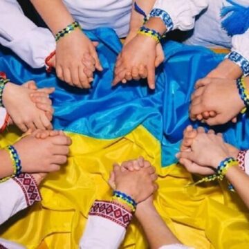 Зросла кількість українців, які вірять у процвітаюче майбутнє країни