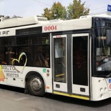 1 У Кривому Розі жінок запрошують на курси водійок тролейбуса