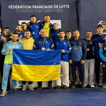 Борець з Кам’янського виграв «бронзу» на турнірі у Франції