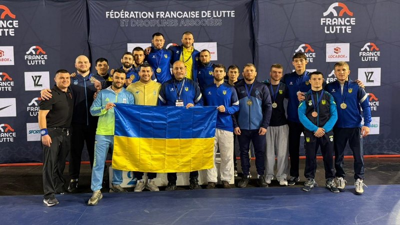 10 Борець з Кам’янського виграв «бронзу» на турнірі у Франції