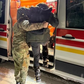 Прикордонники врятували дніпрянина, який намагався незаконно перетнути кордон