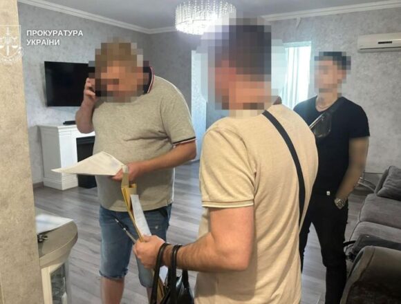 Судитимуть посадовців, які наживались на відновленні будинків у Дніпрі