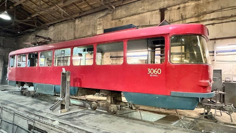 1 У Дніпрі працює єдина в Україні сертифікована вагоноремонтна майстерня