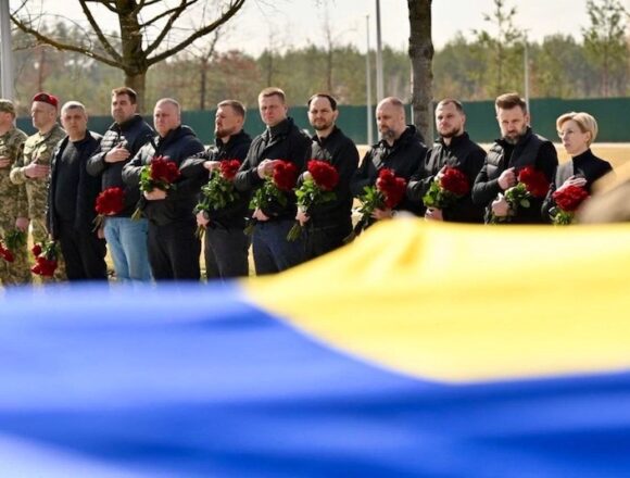 На Національному військовому меморіальному кладовищі поховали невідомих Героїв