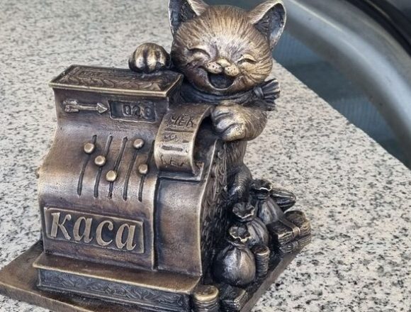 Туристичний маршрут Дніпра поповнився новою мініскульптурою