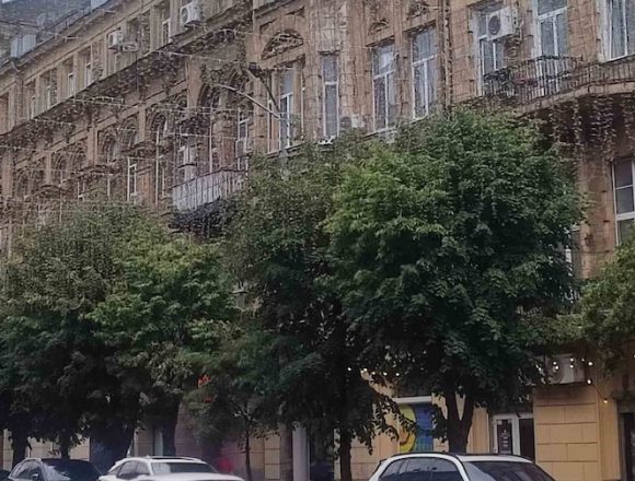 Про що мовчать стіни колишнього готелю Лондон2 Від елітного готелю до Будинку оборони: історія легендарного «Лондона» у центрі Дніпра