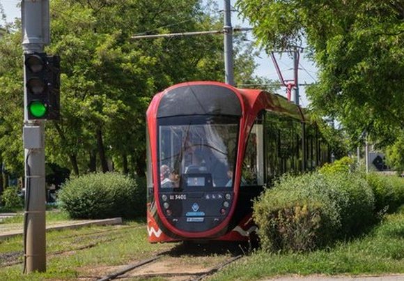 Безкоштовний проїзд для школярів у Дніпрі діятиме під час літніх канікул