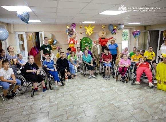 На Дніпропетровщині вдосконалюють систему допомоги дітям у складних життєвих обставинах