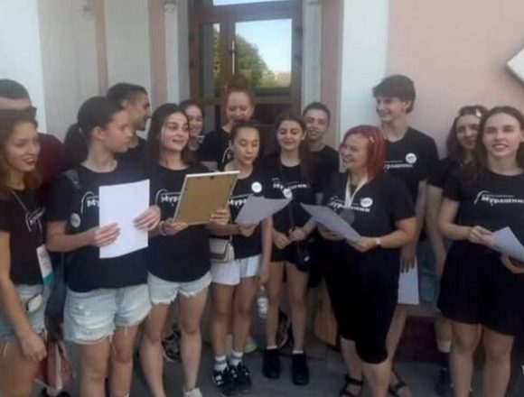 Народний театр «Мурашник» тріумфував на фестивалі у Луцьку