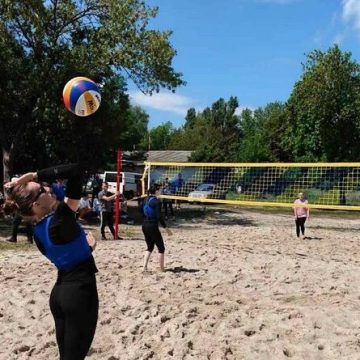 Волейболістки з Підгородного Золото області: команда Підгородного перемогла у чемпіонаті з пляжного волейболу