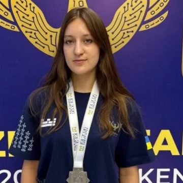 Срібло світового рівня: дніпрянка успішно виступила на IOI 2026