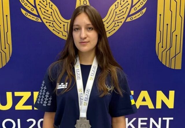 Дар’я Перекопська Срібло світового рівня: дніпрянка успішно виступила на IOI 2026
