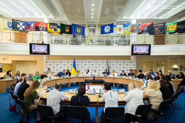 Про наставництво_ДніпроОВА На Дніпропетровщині дітям у складних обставинах допомагатимуть наставники
