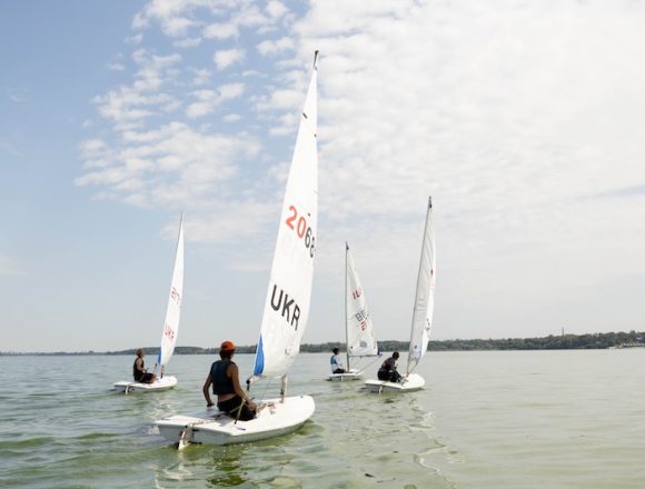 Вітрильний спорт На Дніпропетровщині визначили переможців першого етапу Кубка України з вітрильного спорту